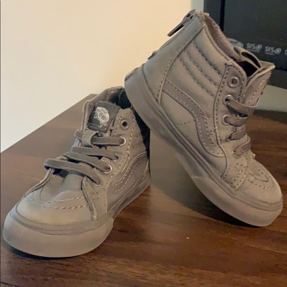 Boys vans